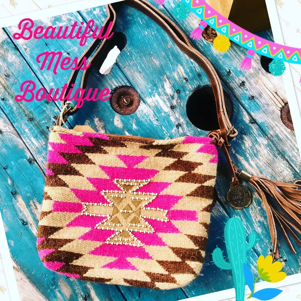 NWT Boutique Aztec crossbody purse